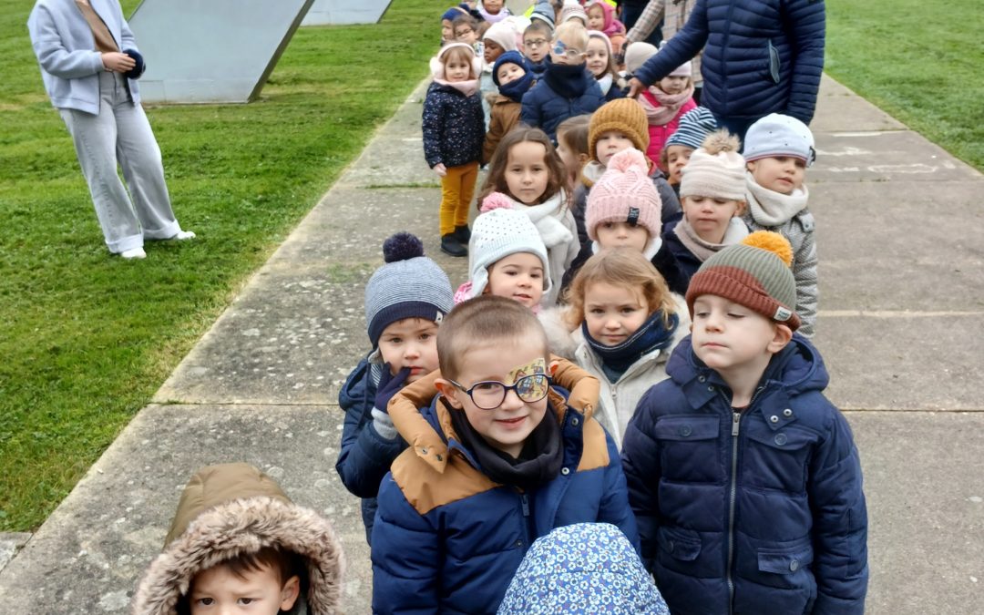 Les TPS PS MS au spectacle